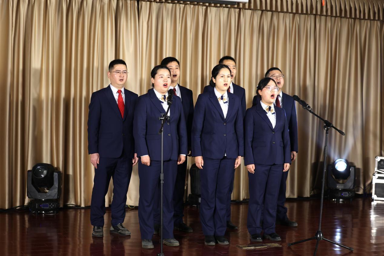 “踔厉奋发开新局 笃行不怠启征程”——九江二桥举办2022年迎新春职工文艺汇演