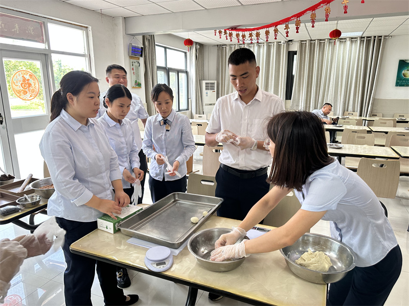 九江二桥开展“月满中秋，情系国庆”主题活动