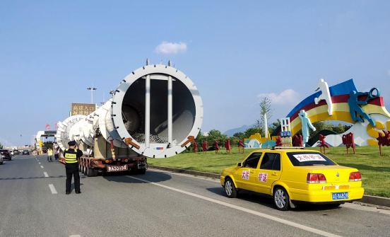 多方联动，保障大件运输车辆顺利通行