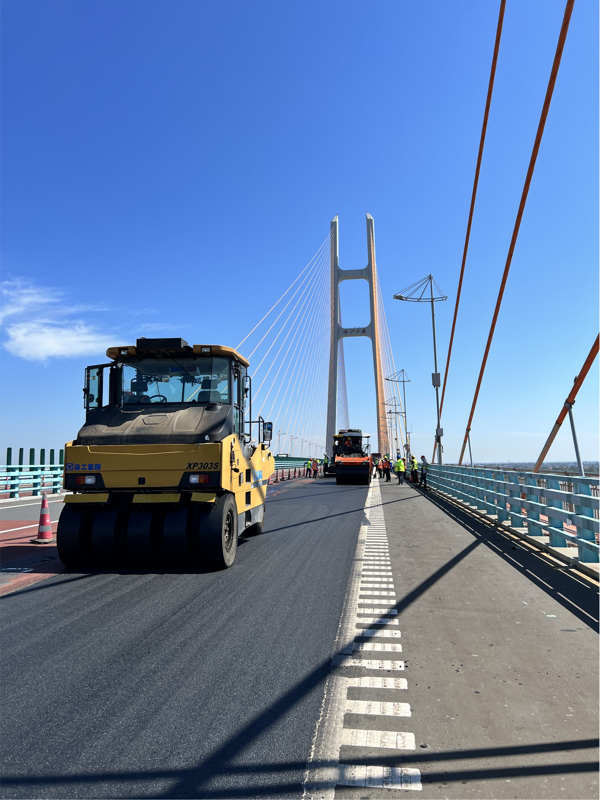 “3620”主题活动 | 九江二桥“揭榜挂帅”显成效 高质量完成主桥钢桥面铺装工程