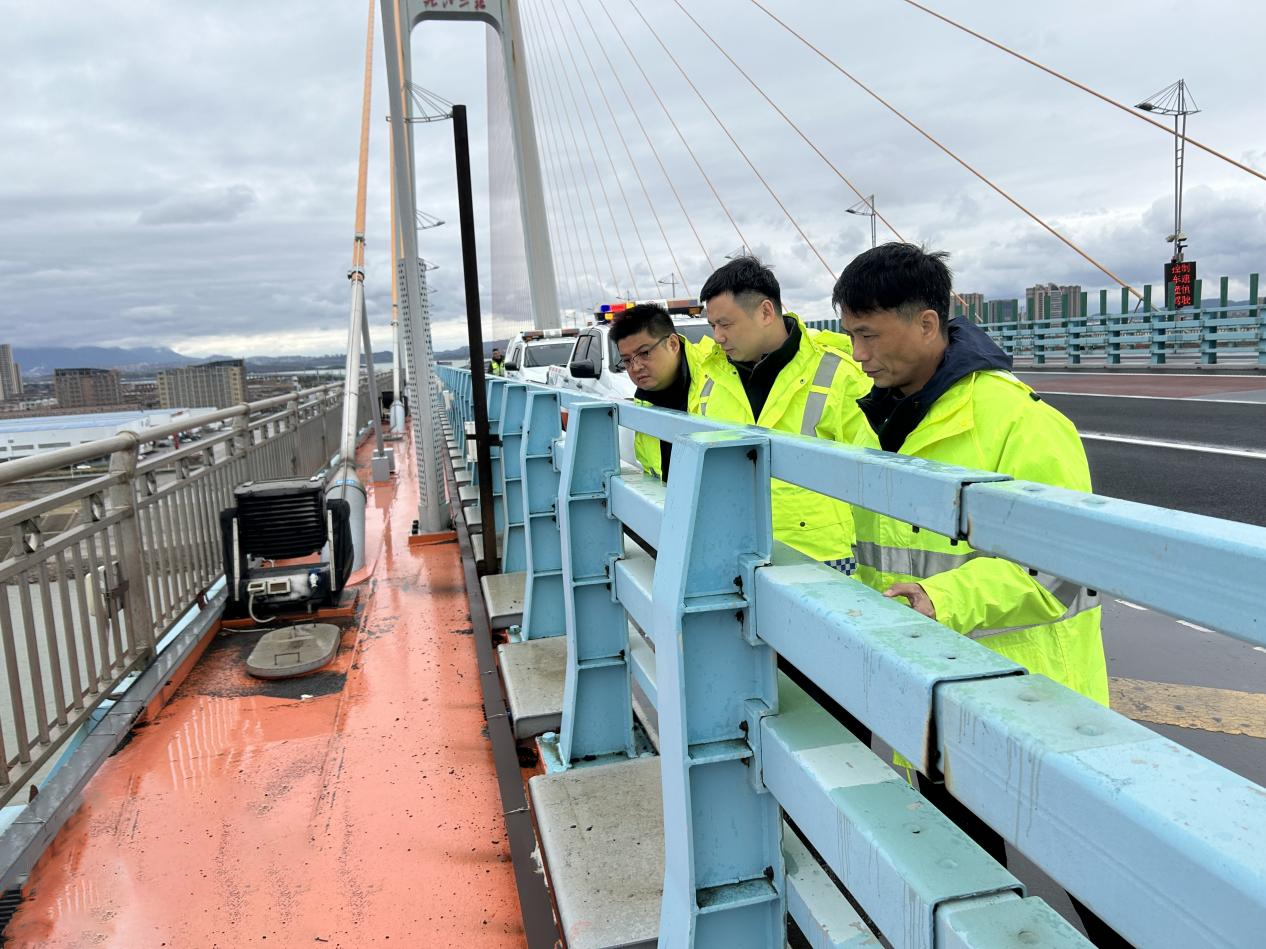 全力筑牢安全防线丨九江二桥开展全国“两会”前专项安全检查