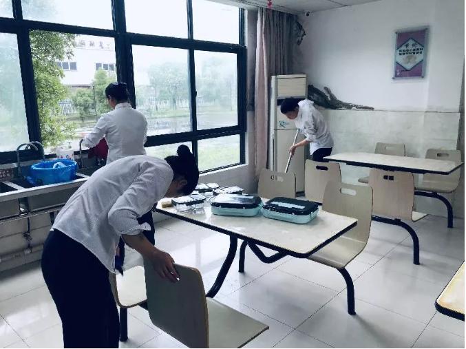打造清洁食堂，净化用餐环境